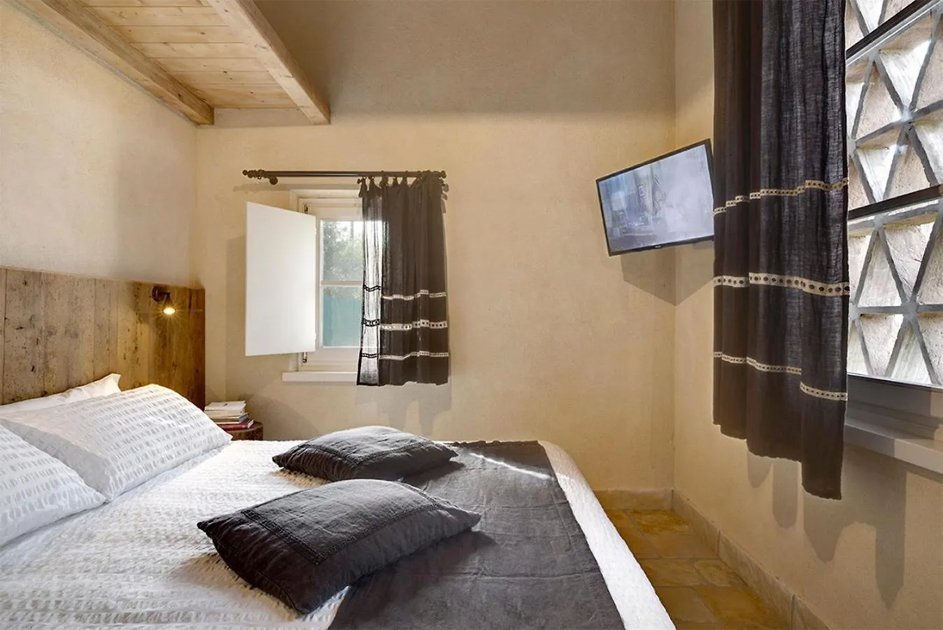 Olimagio Farm Stay With Animals And 25M Pool, Beach At Cycling Distance Pietrasanta Country house