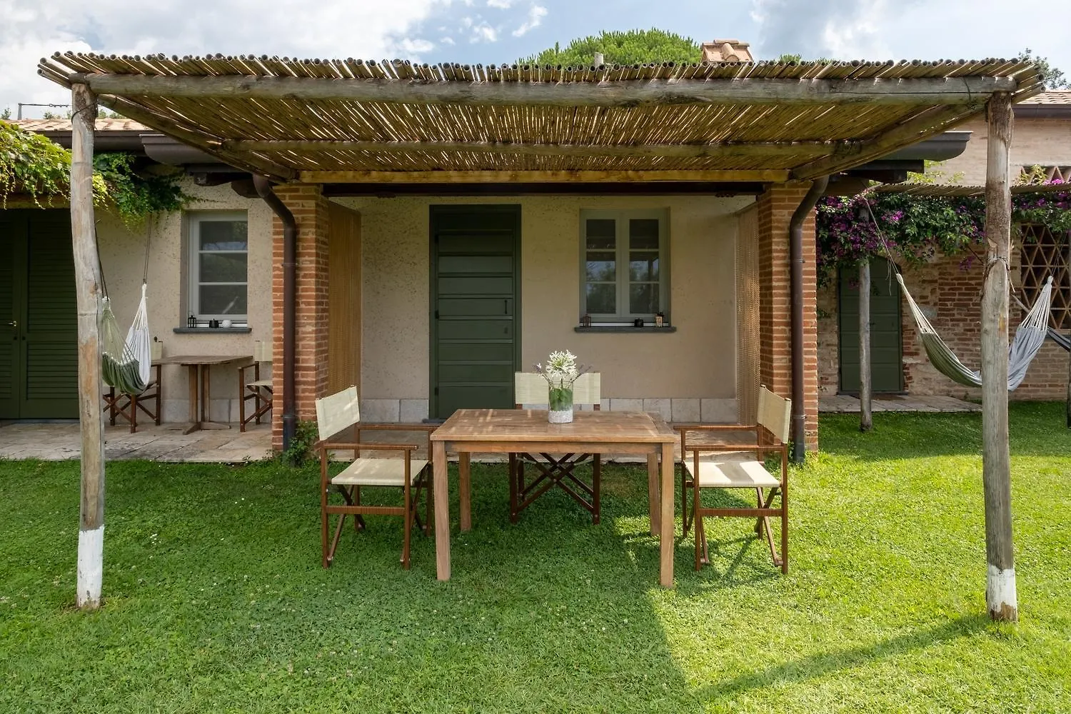 Country house Olimagio Farm Stay With Animals And 25M Pool, Beach At Cycling Distance Pietrasanta Italy