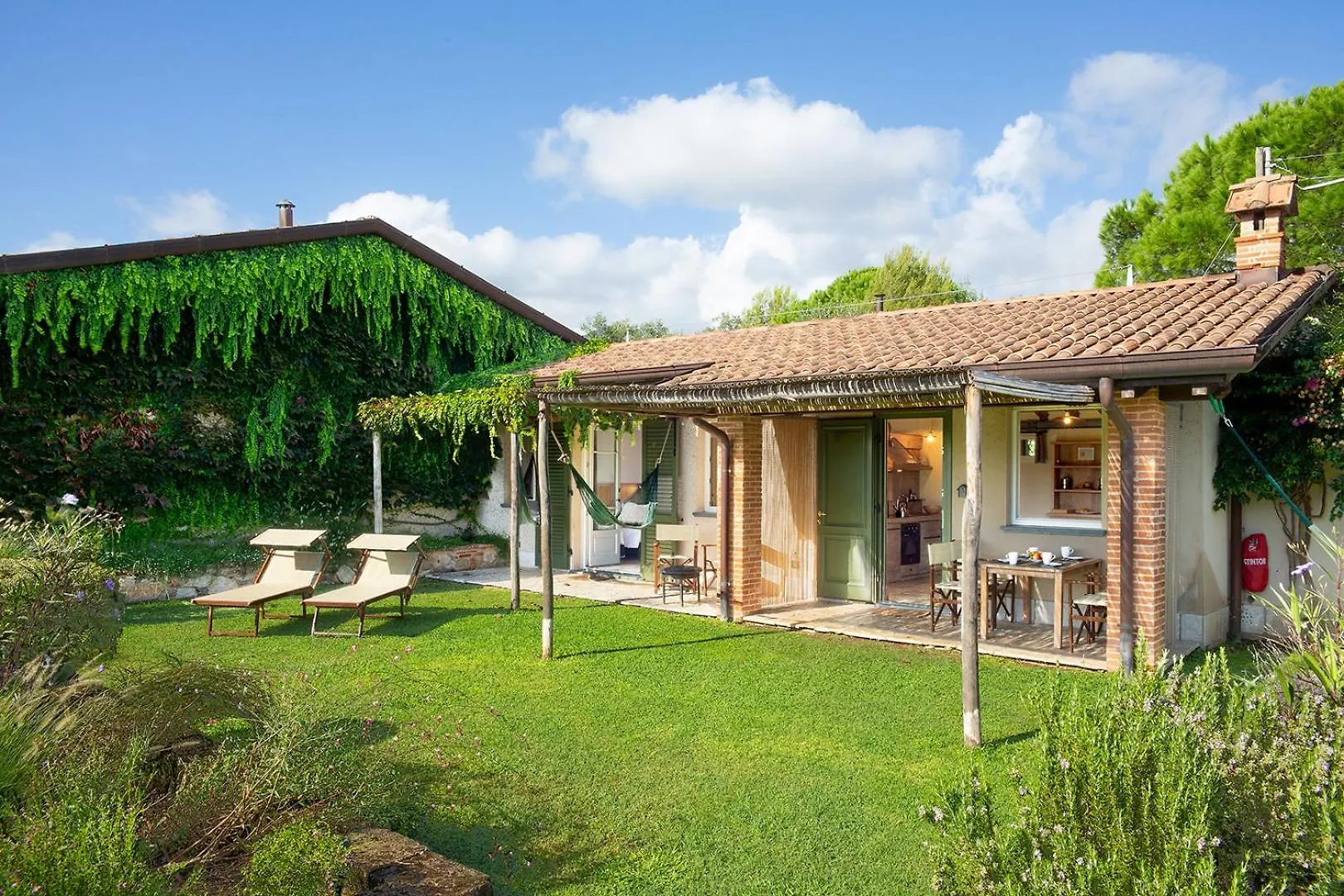 Olimagio Farm Stay With Animals And 25M Pool, Beach At Cycling Distance Pietrasanta 0*,